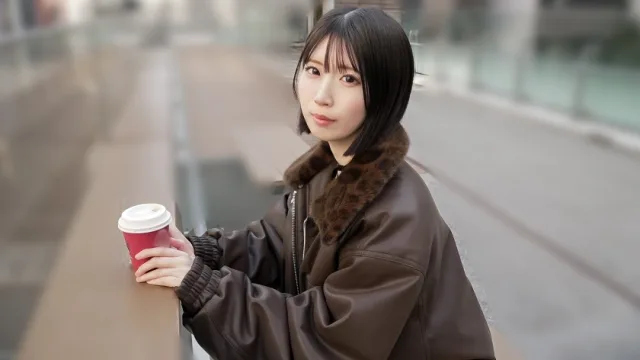 SIRO-5696 她模特般性感的身材太诱人了！她的第一次竟然是和姐姐的朋友！