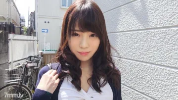 SIRO-3798 应用业馀，第一次 AV 拍摄 78 我爱舔阴！漂亮的公交导游要钱申请AV！第一次奇闻趣事！我对演员的技术感到痛苦.