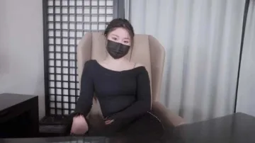 无缝开档油亮蓝丝-痴女太太勾引家里的年轻司机娜娜NANA