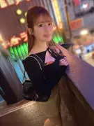 FC2-PPV-4789125 【超级火辣，最强悍的已婚女性】一位29岁、30多岁的妻子，拥有柔软光滑的肌肤，拥抱起来感觉棒极了。Maina